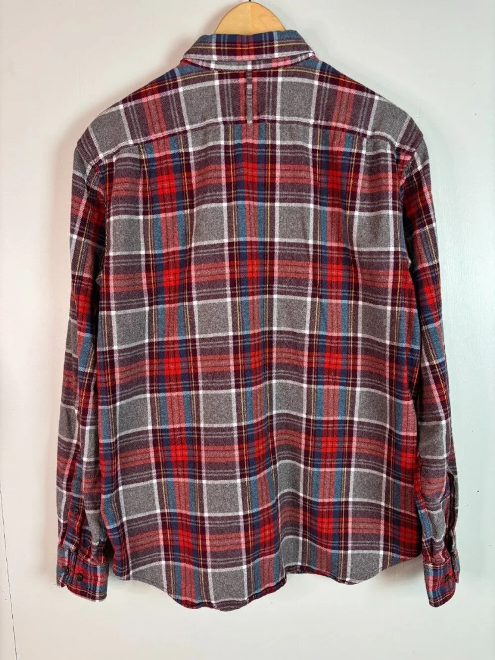 Banana Republic Flannel‎ Shirt Medium Red Plaid Camden Fit Luxe Cotton Men's